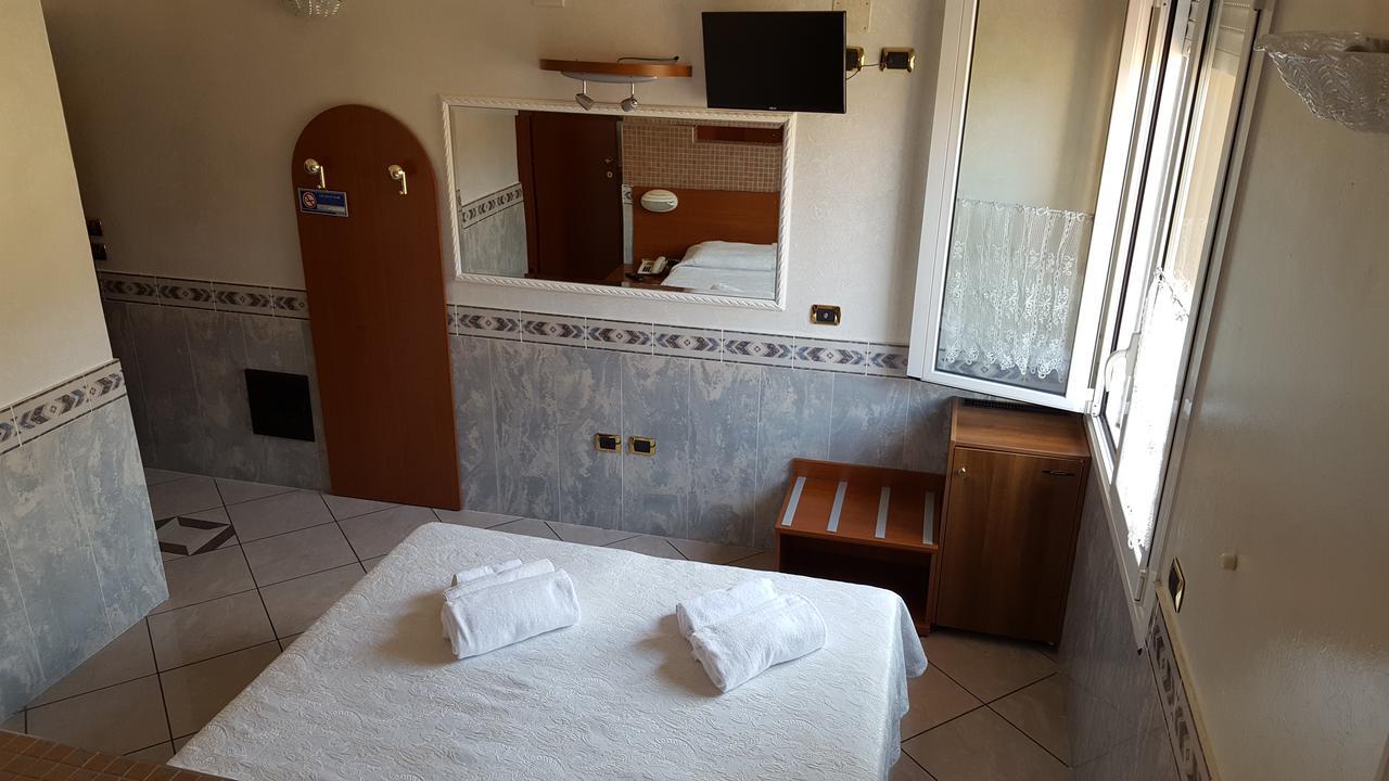 Motel Villaggio Imola Esterno foto